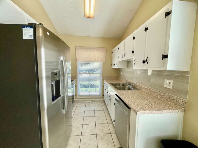 Building Photo - 4609 Fen Ct