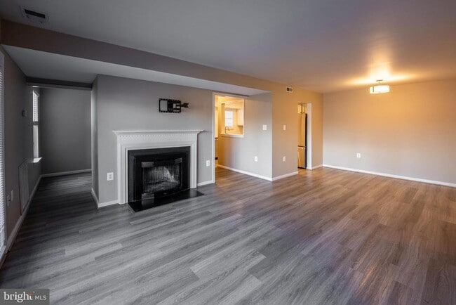 Building Photo - 9924 Grapewood Ct