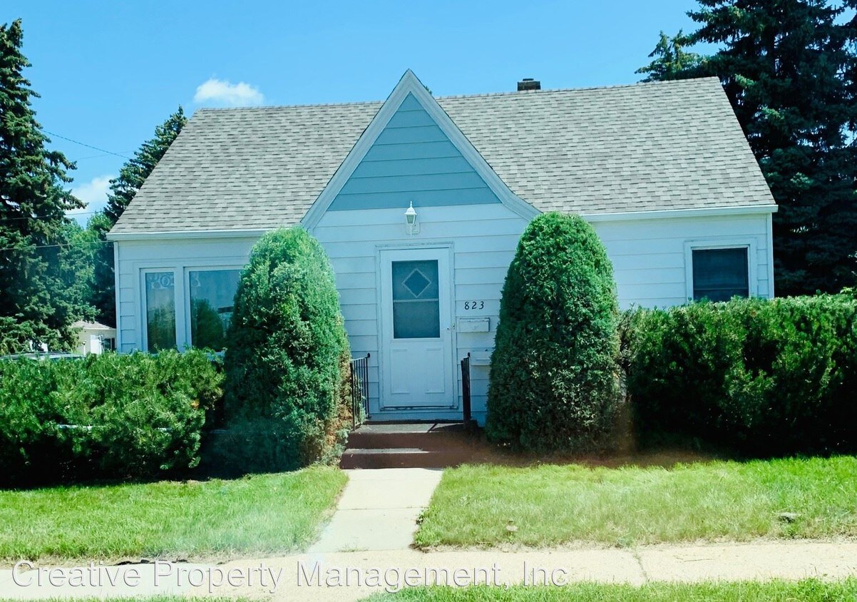 Primary Photo - 3 br, 1 bath House - 823 6th St SW
