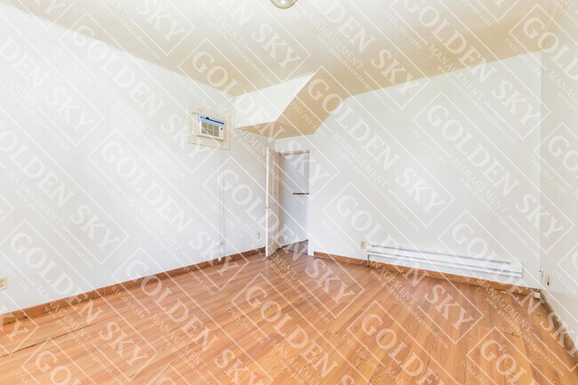 Photo - 31 S Lasalle St Apartment