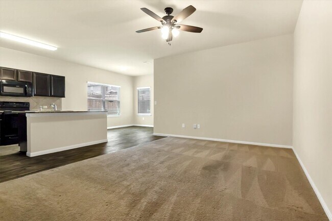 Foto del edificio - 15104 Bullbrier Rd