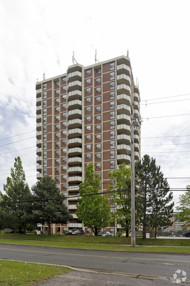 Building Photo - Bayview Towers