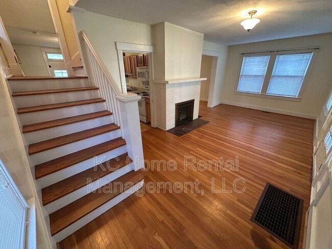 Foto del edificio - 5119 Grand Ave