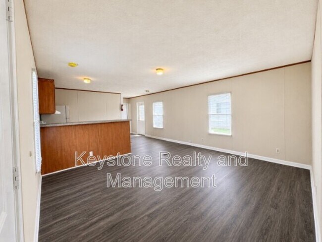 Foto del edificio - 726 Trevor Ln