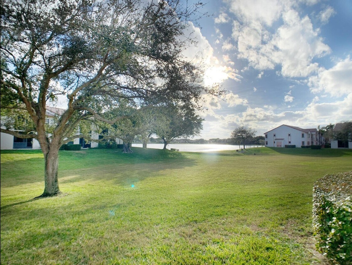 Primary Photo - 3000 Norwood Pl