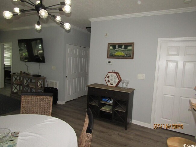 Foto del edificio - 601 N Hillside Dr