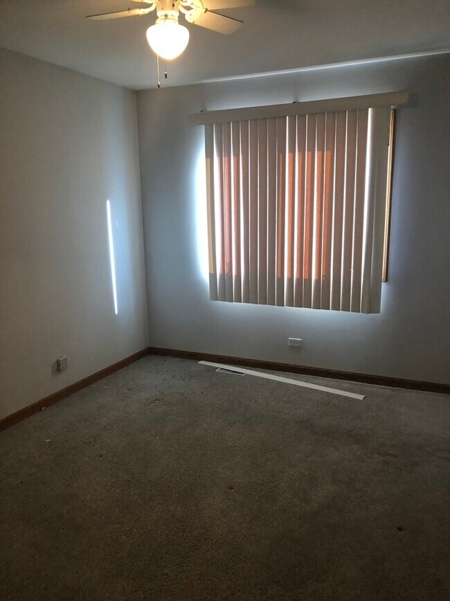 Foto del edificio - 4241 Lindenwood Dr