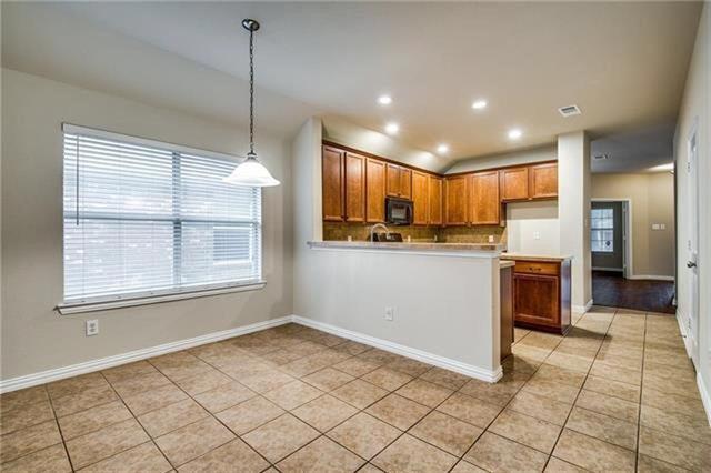 Foto del edificio - 811 Creekside Dr
