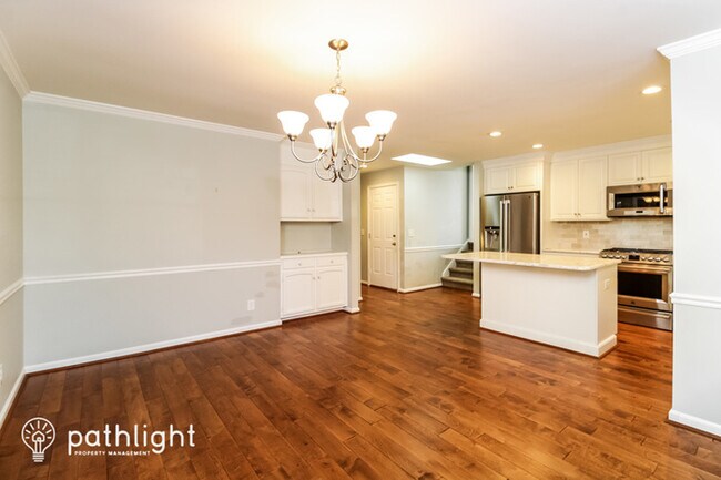 Building Photo - 3610 Cherry Hill Dr, Greensboro, NC, 27410
