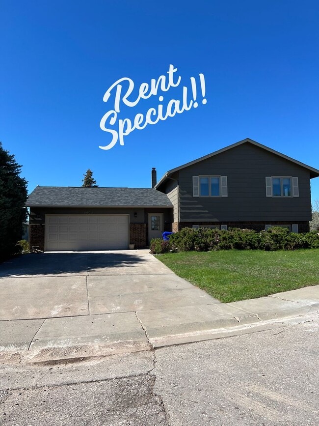 Building Photo - 3403 Hallmark Ct