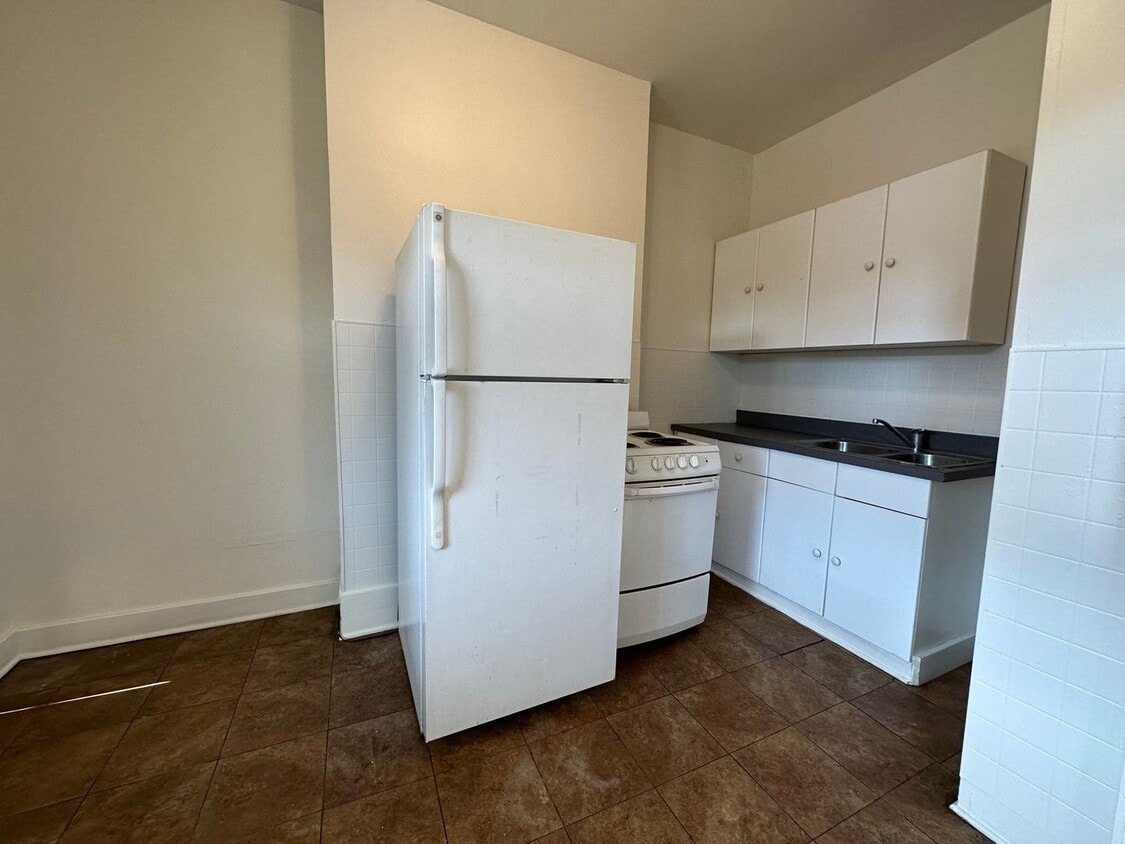 Cozy Two Bedroom Apartment! Great Oakland ... - Cozy Two Bedroom Apartment! Great Oakland ...
