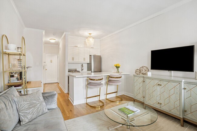 Foto del edificio - 330 E 83rd St