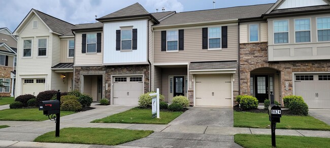 Foto del edificio - 9824 Precious Stone Dr