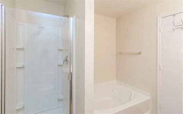 Foto del edificio - 14036 Firebush Ln