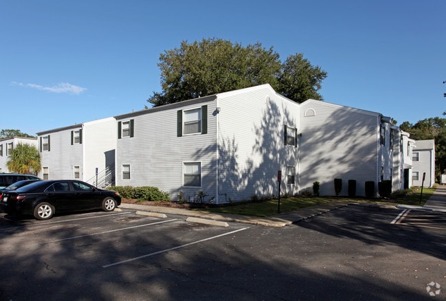 Building Photo - Cypress Landing