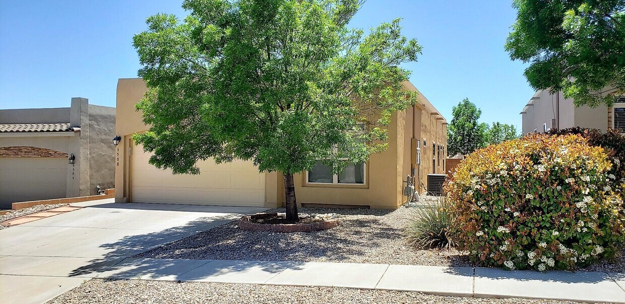 Primary Photo - 5508 Costa Uerde Rd NW