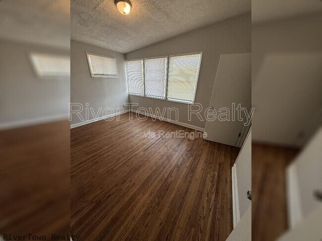 Foto del edificio - 1778 Brown Ave