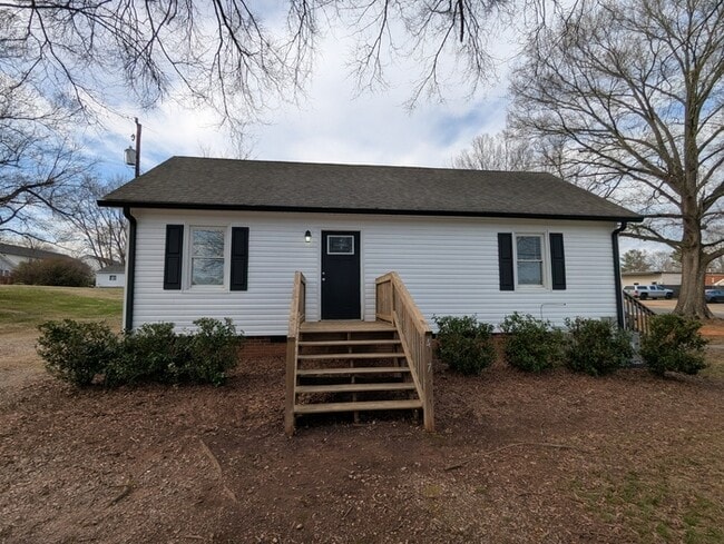 Building Photo - 427 Mildred Ave