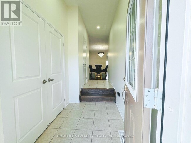 Building Photo - 28 Jenkins St