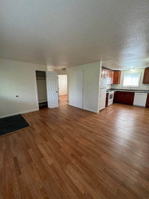 Foto del edificio - 2421 62nd St SE