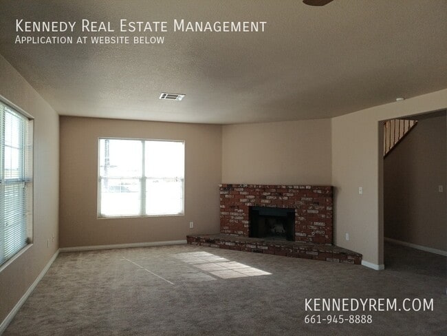 Foto del edificio - 461 West Avenue K-