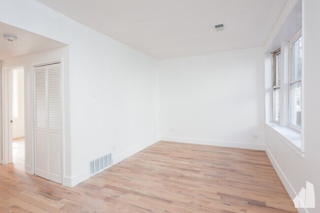 Foto del edificio - 923 S Carpenter St