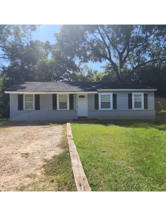 Primary Photo - 113 Morningside Dr