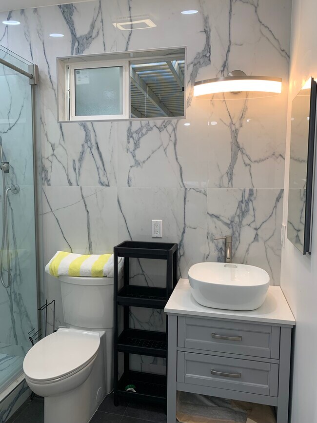 Building Photo - 17351 Bullock St