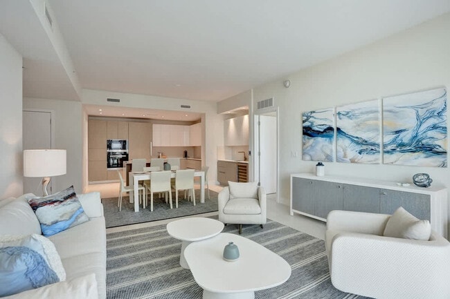 Foto del edificio - 3100 N Ocean Dr