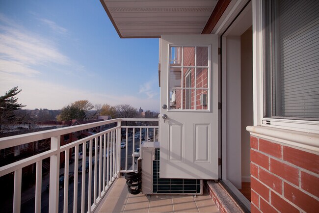 Balcony - 6475 Austin St