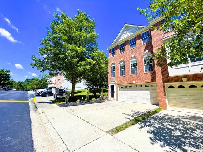 Building Photo - 10700 Heather Glen Way