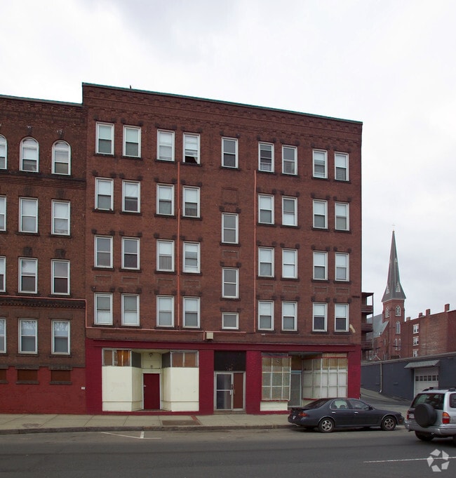 Building Photo - 733 High St