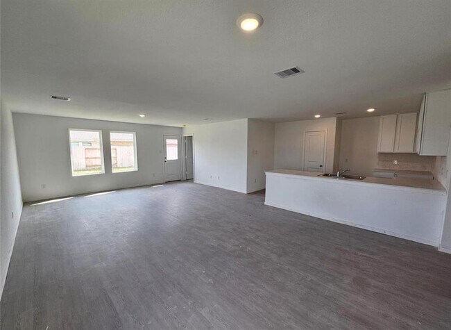 Foto del edificio - 21923 Breezy Clf Dr