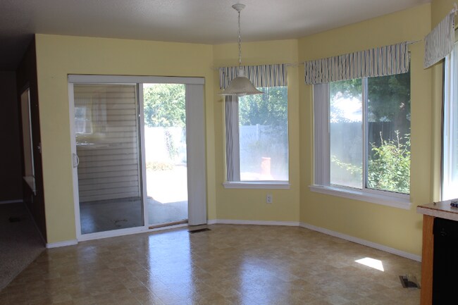 Foto del edificio - 1470 Northern Pine Dr