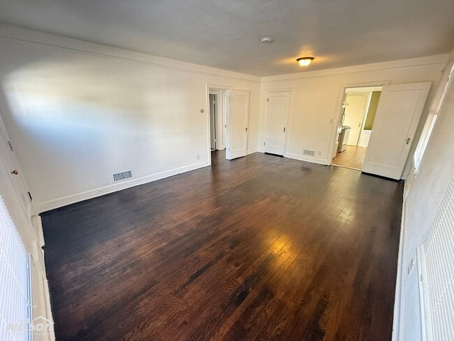 Building Photo - 1522 Browne Ave