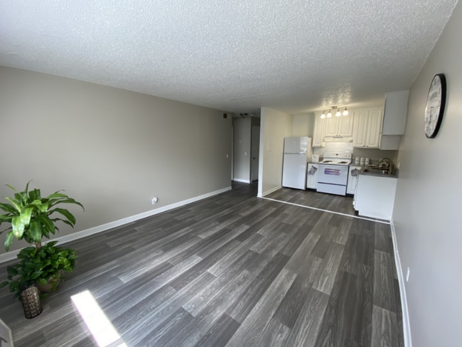 Photo - 1005 Hickory Hill Ln Apartment