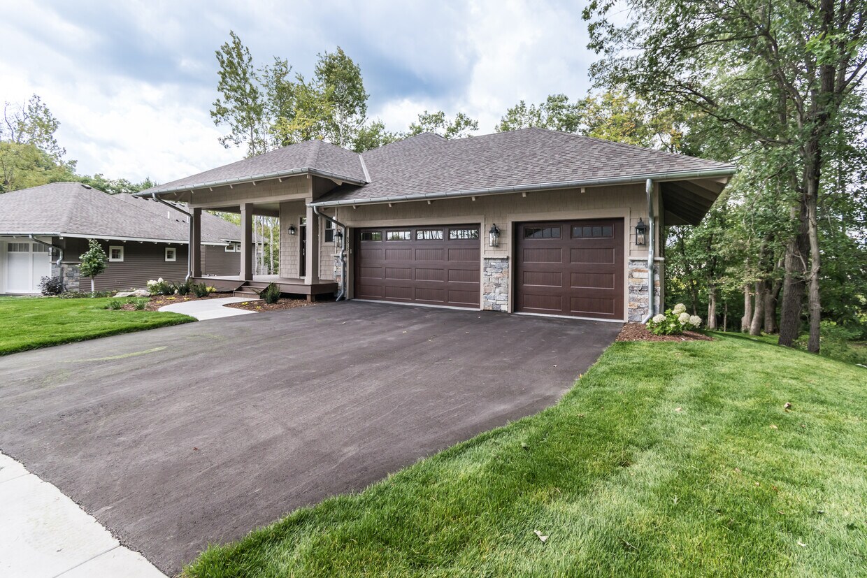 Primary Photo - 15640 52nd Pl N