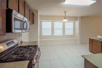 Building Photo - 8911 Willow Wind Ln