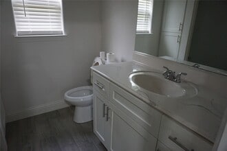 Building Photo - 15806 Sulky Trail Ct