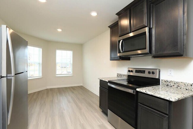 Building Photo - 424 Elaine Vly Dr