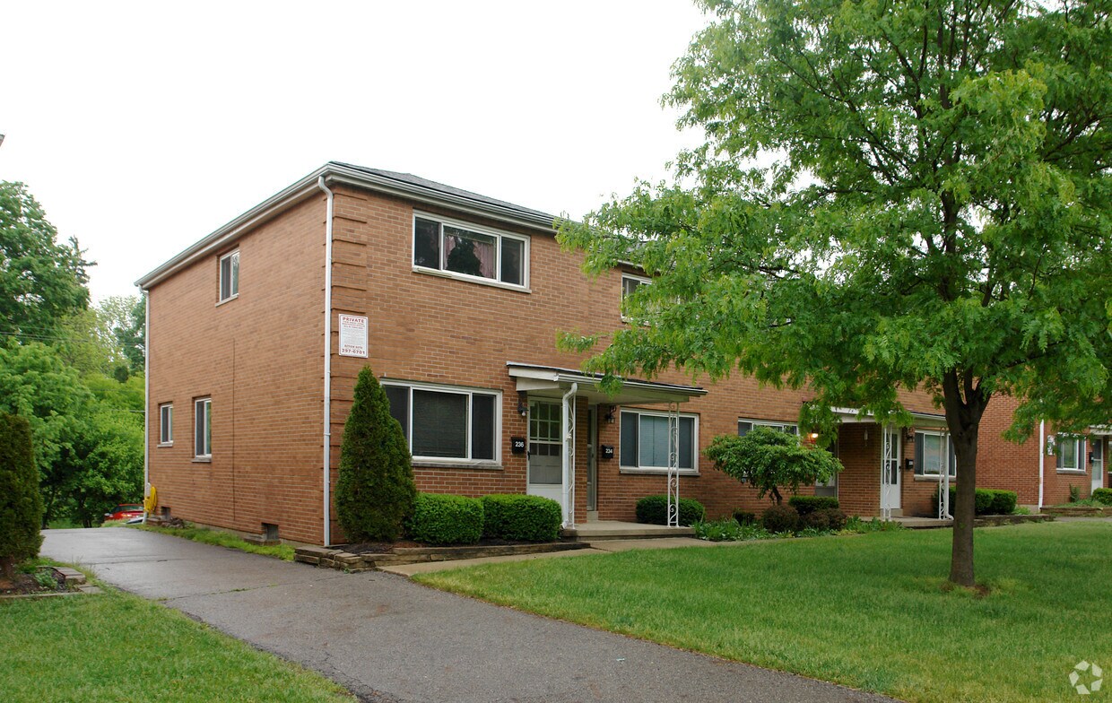 Building Photo - 230-236 Broad Meadows Blvd