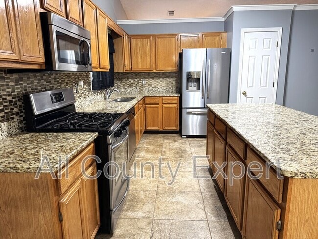 Foto del edificio - 915 Prestonwood Dr