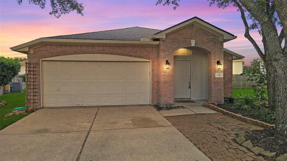 Primary Photo - 6310 Macquarie Dr