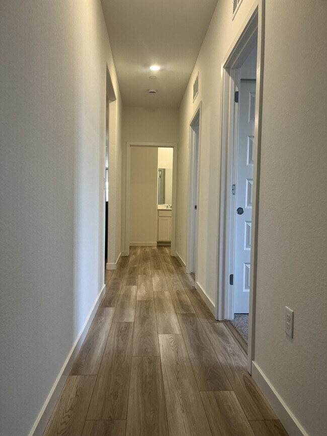 Foto del edificio - 1085 Silverado Wy