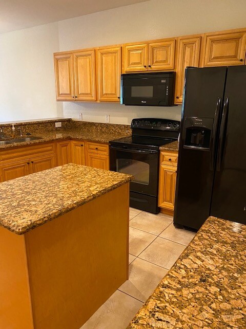 Kitchen - 3718 Chambers Ln