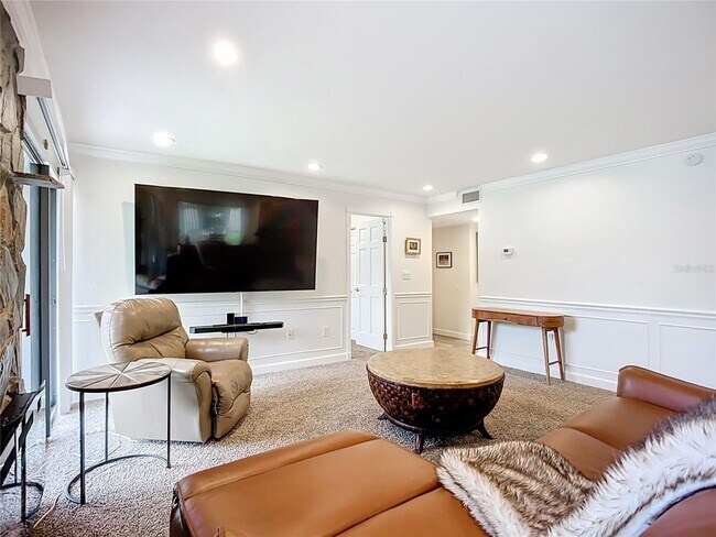 Building Photo - Fully Furnished 2BR/2BA Condo in the Heart...
