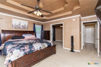 Building Photo - 305 Hedy Dr