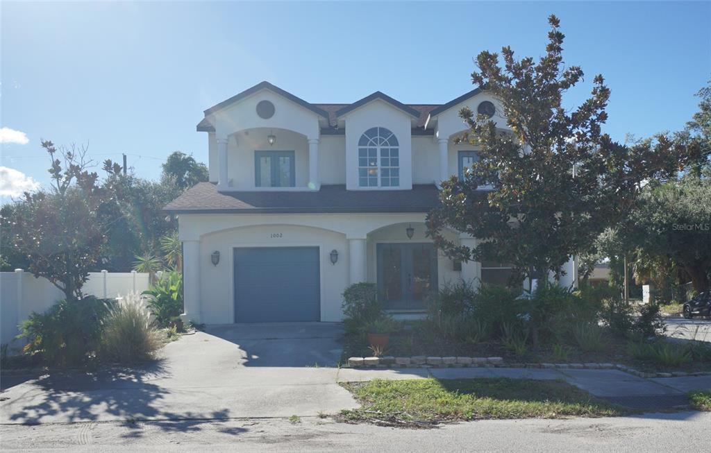 Foto principal - 1002 W Lemon St