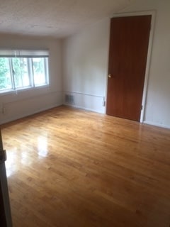 Building Photo - 615 W Kirby Ave
