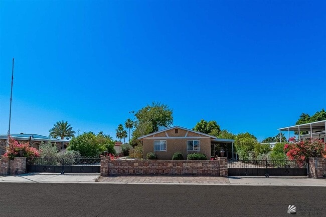 Building Photo - 12443 E Brenda Dr